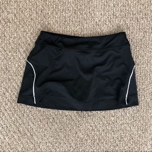 Black workout skort
